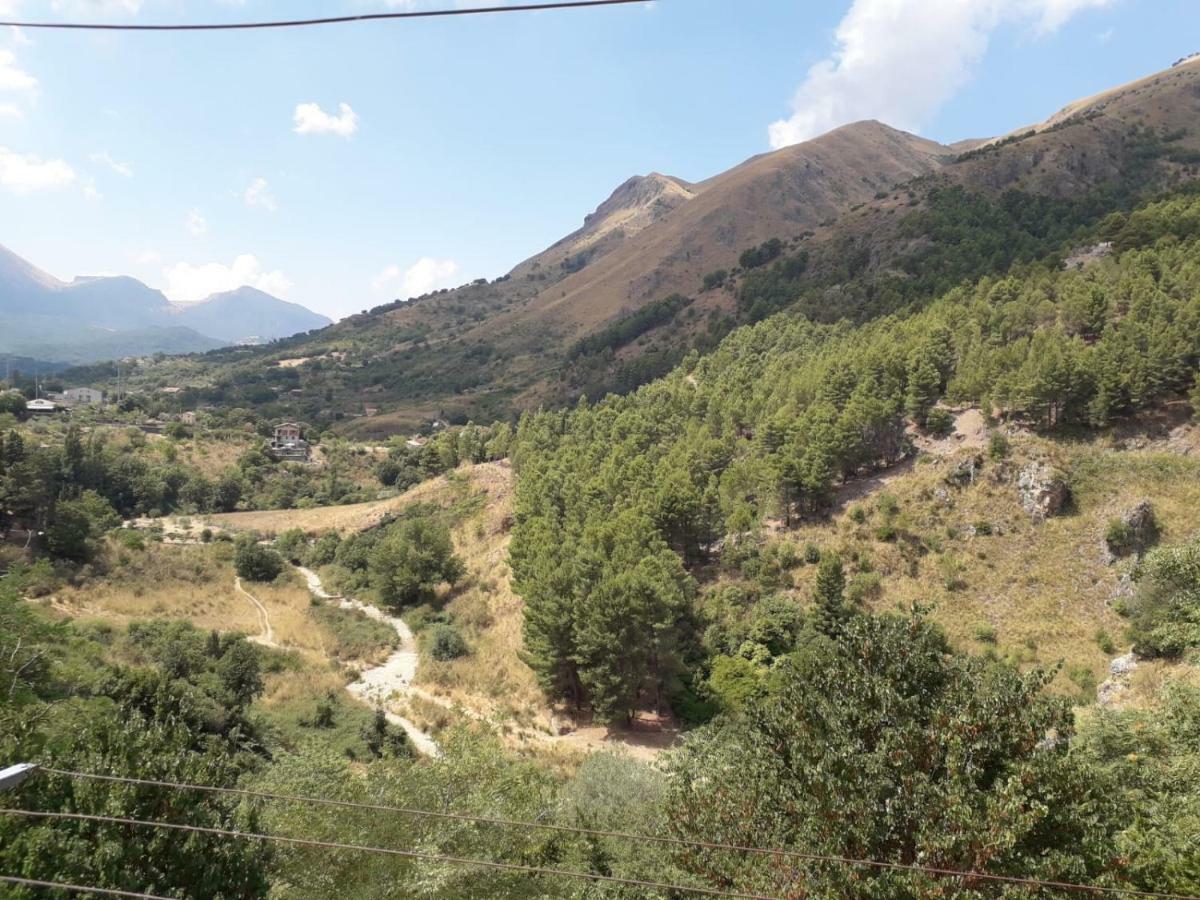 Al Belvedere Isnello Buitenkant foto